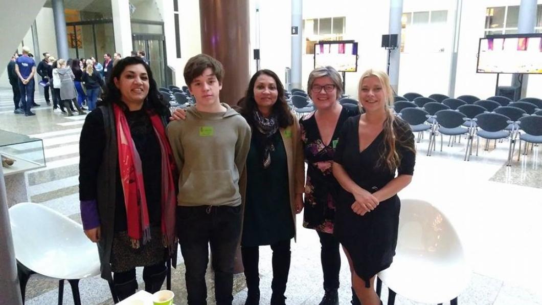  Nazima Shaikh; Pepijn van Klaveren, onbekend, Marjon van Klaveren, Lisa Westerveld