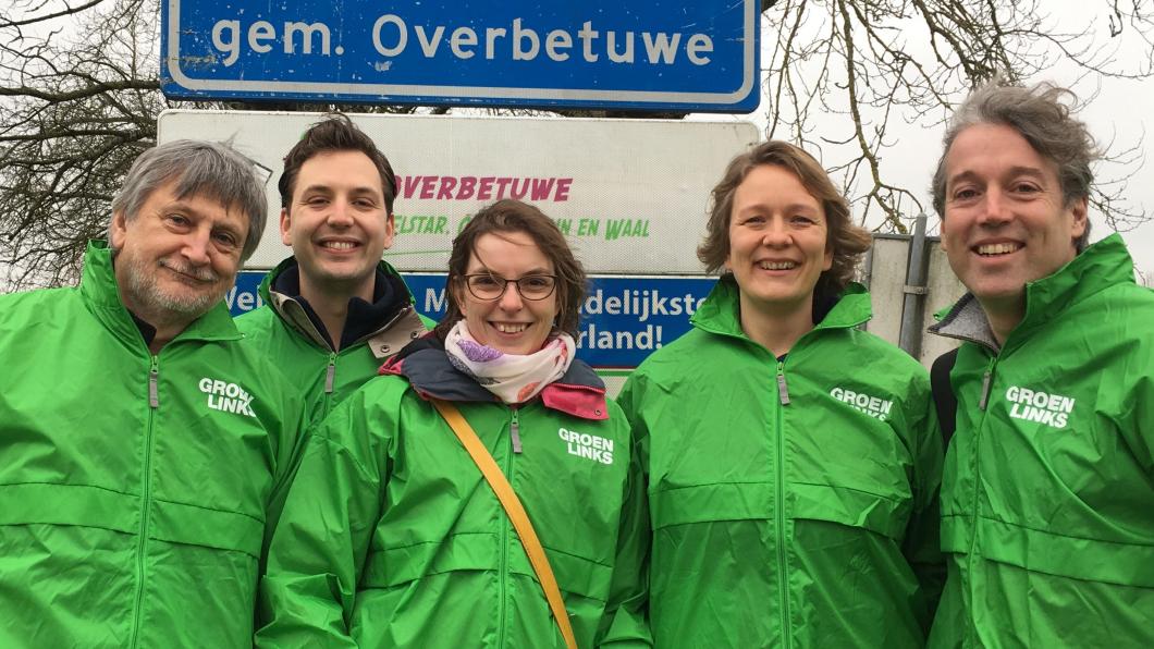 Groenlinks leden op campagne