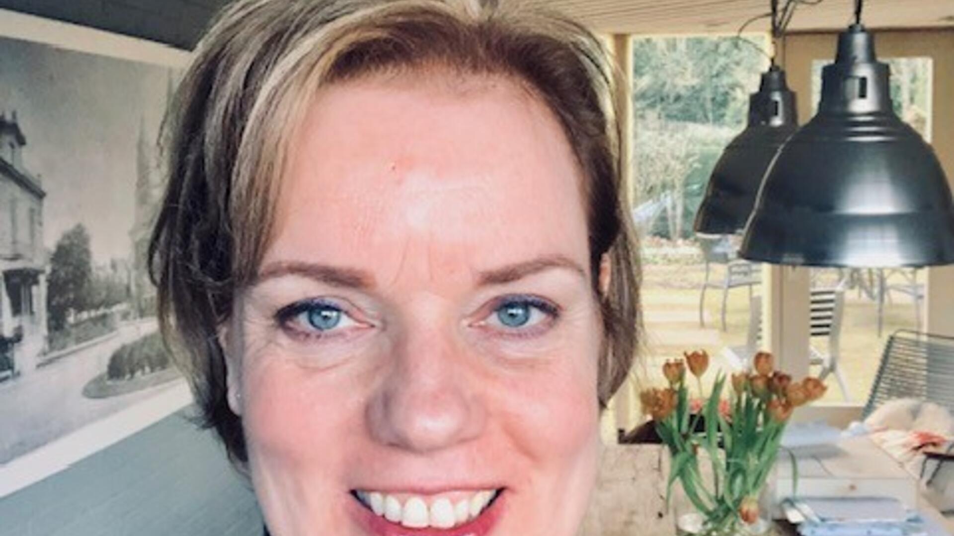 Mirjam Groenendijk in haar keuken